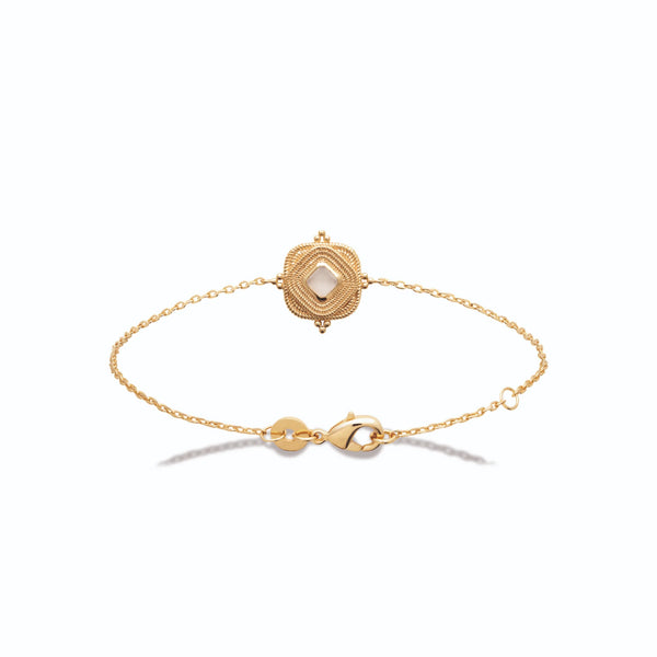 Bracelet chaîne fine médaillon cordé et pierre de lune en plaqué or