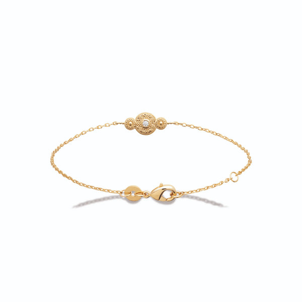 Bracelet chaîne fine médaillon granulé et zircon en plaqué or
