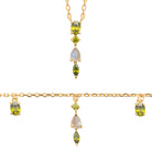 Bracelet chaîne fine trois breloques pierres vertes et zircons en plaqué or