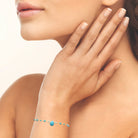 Bracelet chaîne perlée d’apatite et pépite d’apatite en plaqué or