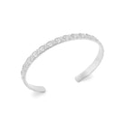 Bracelet jonc ouvert ciselé en relief en argent 925 rhodié