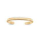 Bracelet jonc ouvert strié et rangée de zircons en plaqué or