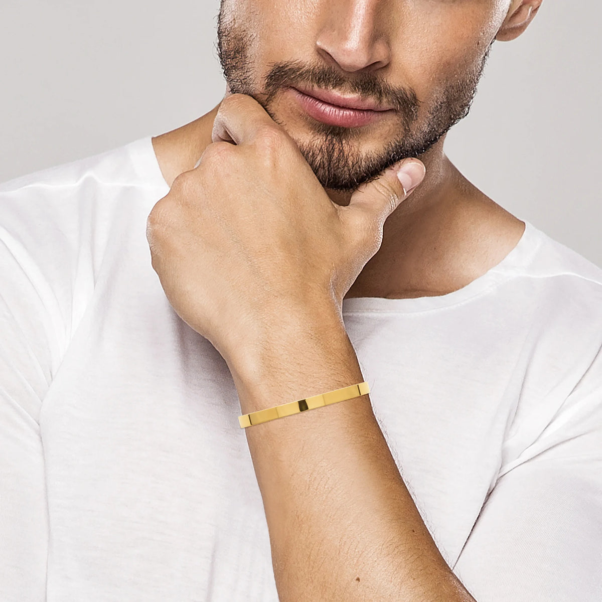 Bracelet jonc plat ouvrant en acier doré homme au porté