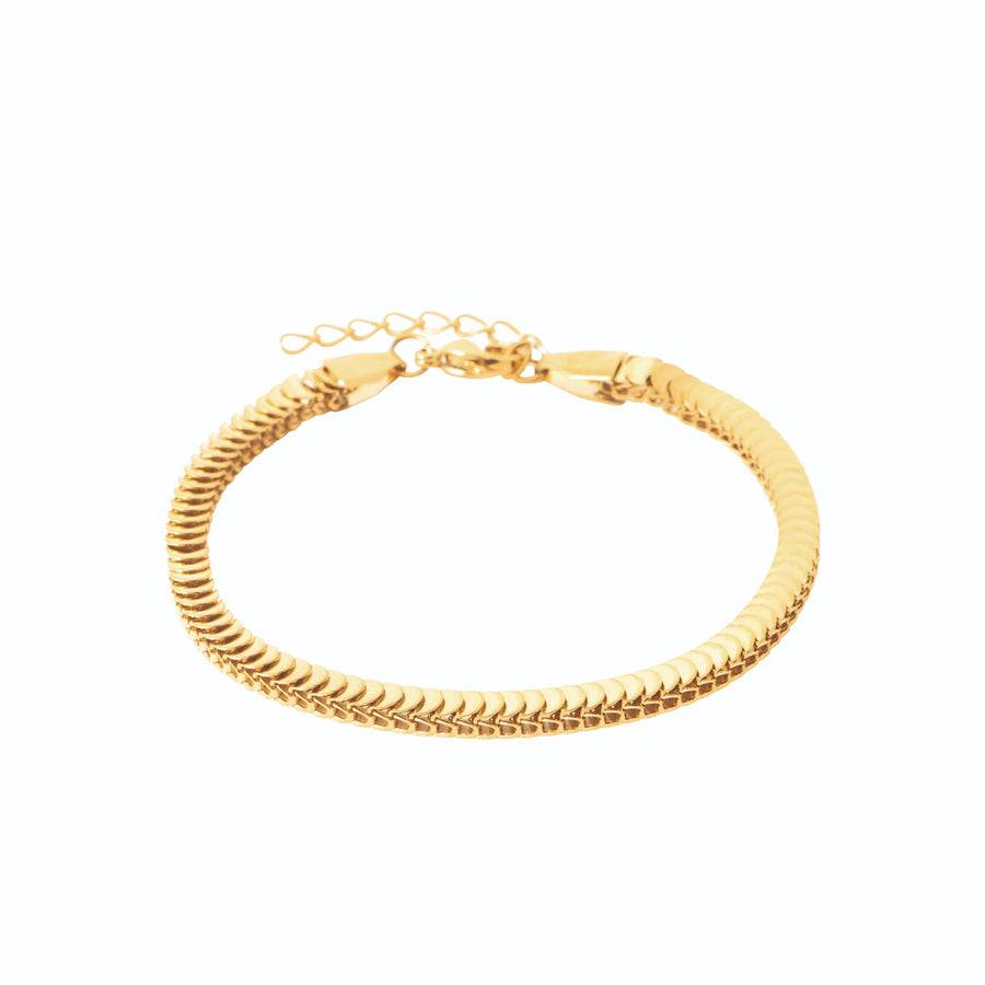 Bracelet maille tressée plate en acier PVD doré, vue de face