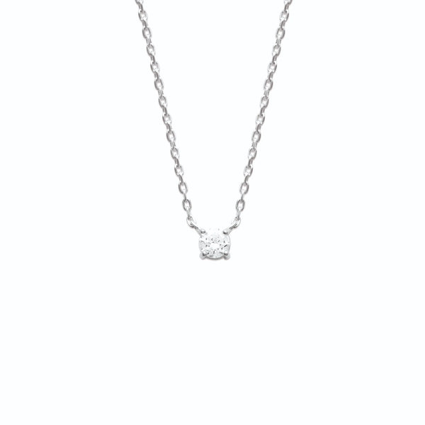 Collier chaîne fine et solitaire zircon quatre griffes en argent 925, vue de face