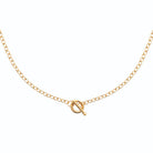 Collier chaîne forçat à fermoir en T sur le devant en plaqué or