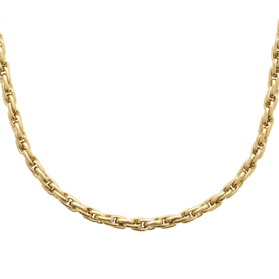 Collier Chaîne Maille Épi Tressée – Finition PVD Or Intense, porté