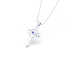 Collier Croix Celtique Éternité Or Blanc et Pierres Précieuses Saphir bleu Pendentif avec chaîne