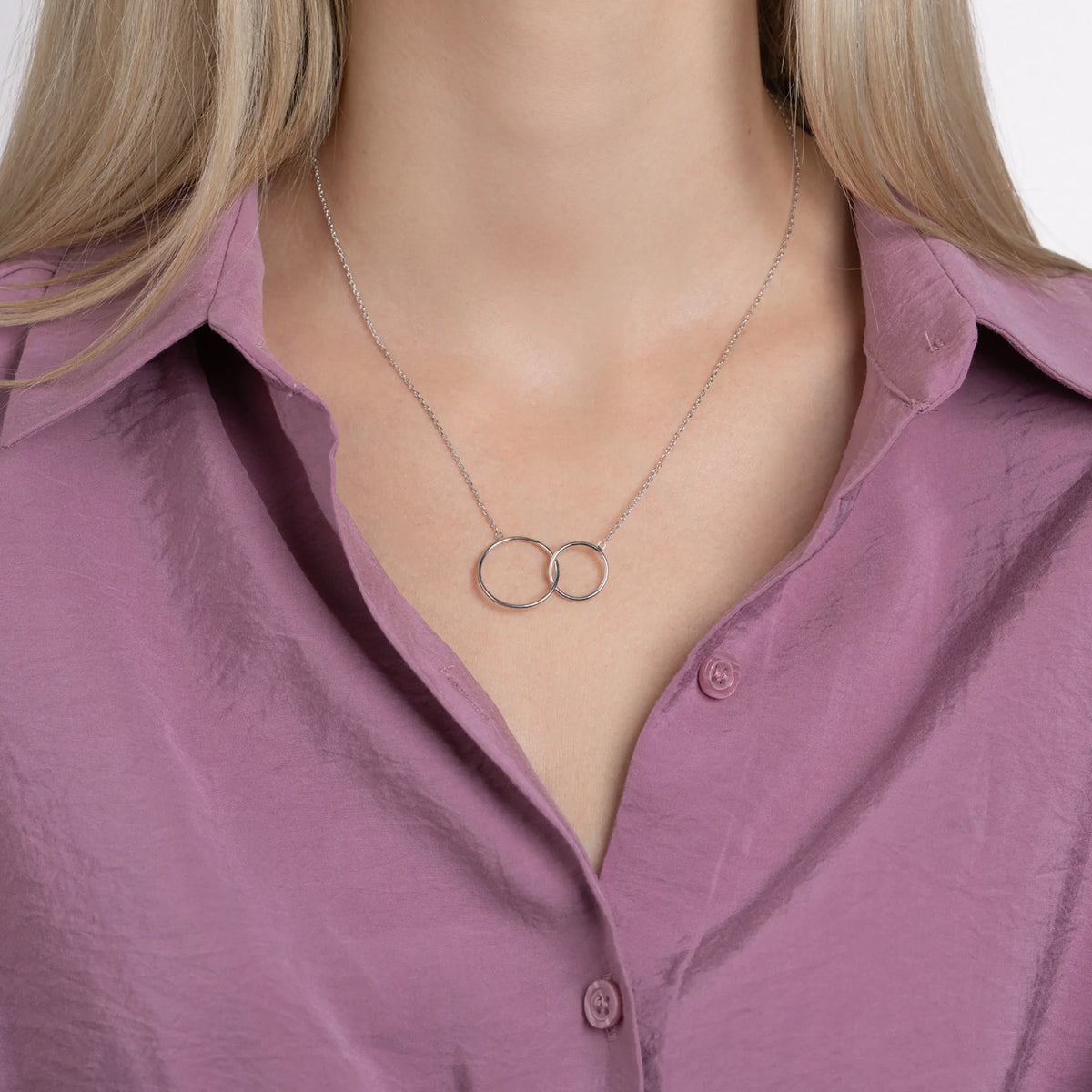 Collier deux anneaux entrelacés en argent 925 rhodié 45 cm