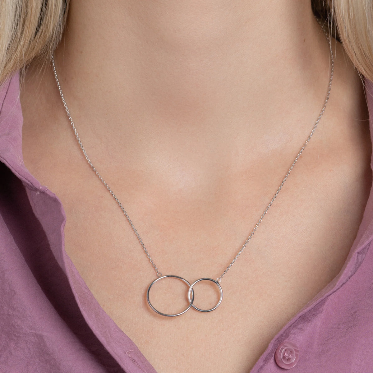 Collier deux anneaux entrelacés en argent 925 rhodié 45 cm