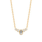Collier frise incurvée de zircons et goutte centrale en plaqué or
