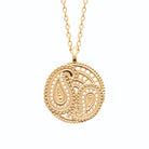 Collier médaille ronde ajourée à motifs cachemire en plaqué or