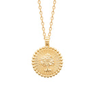 Collier médaille arbre de vie en relief et rayons gravés en plaqué or