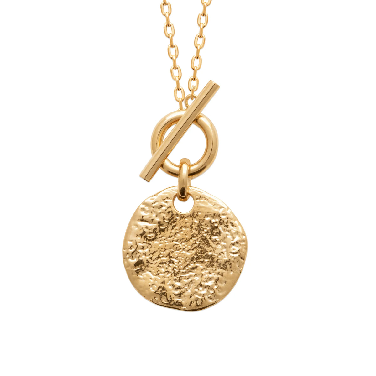 Collier fermoir en T et médaille ronde martelée en plaqué or