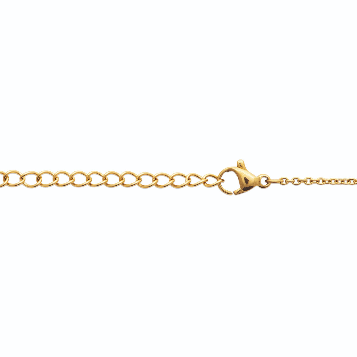 Collier médaillon ovale ajouré à chaînettes perlées en acier doré