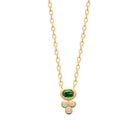 Collier pierre ovale verte en serti clos et zircons en plaqué or