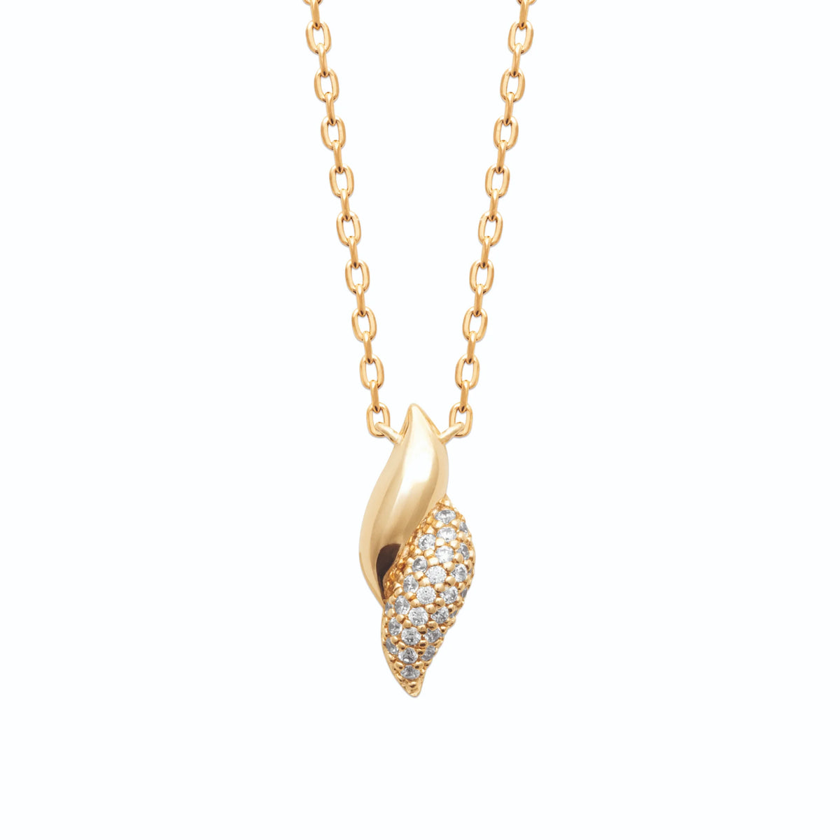 Collier pendentif coquille torsadée pavée de zircons en plaqué or
