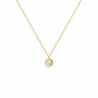 Collier petite médaille martelée à zircon central en plaqué or