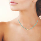 Collier rang de perles d’aventurine verte et olive ciselée en plaqué or