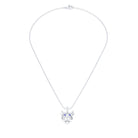 Collier tête de tigre en or blanc aux yeux de saphirs bleus, vu de face sur une chaîne forçat de 40 cm