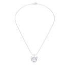 Collier tête de tigre en or blanc aux yeux de saphirs roses, vu de face sur une chaîne forçat de 40 cm