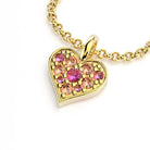 Collier coeur en or jaune avec saphirs pêches et saphirs roses