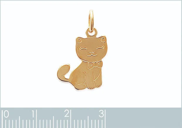 Pendentif chat assis enfant en plaqué or