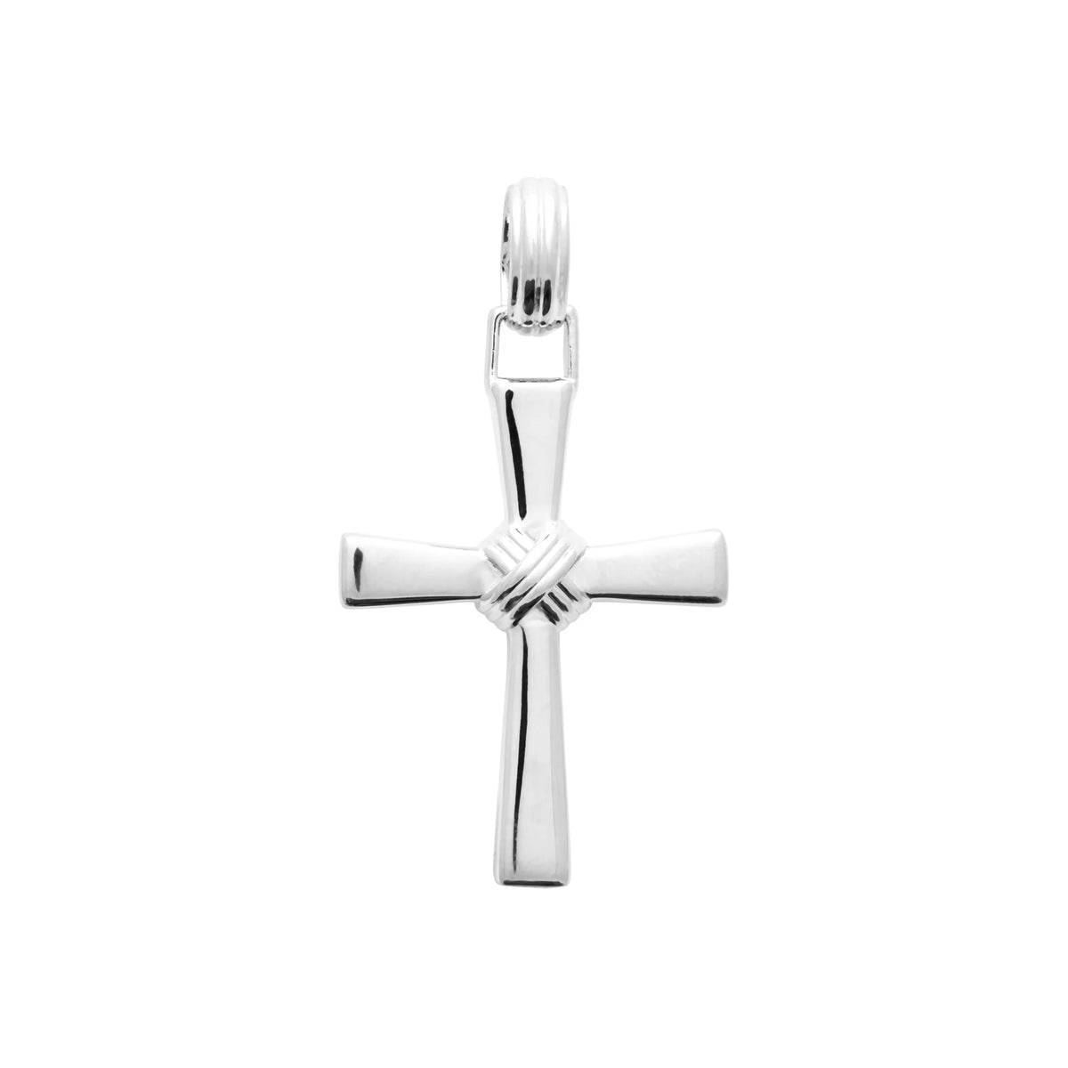 Pendentif croix à nœud croisé en argent 925