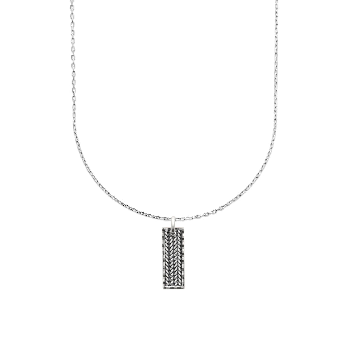 Pendentif plaque rectangulaire tressée en épi en argent 925 vu de profil